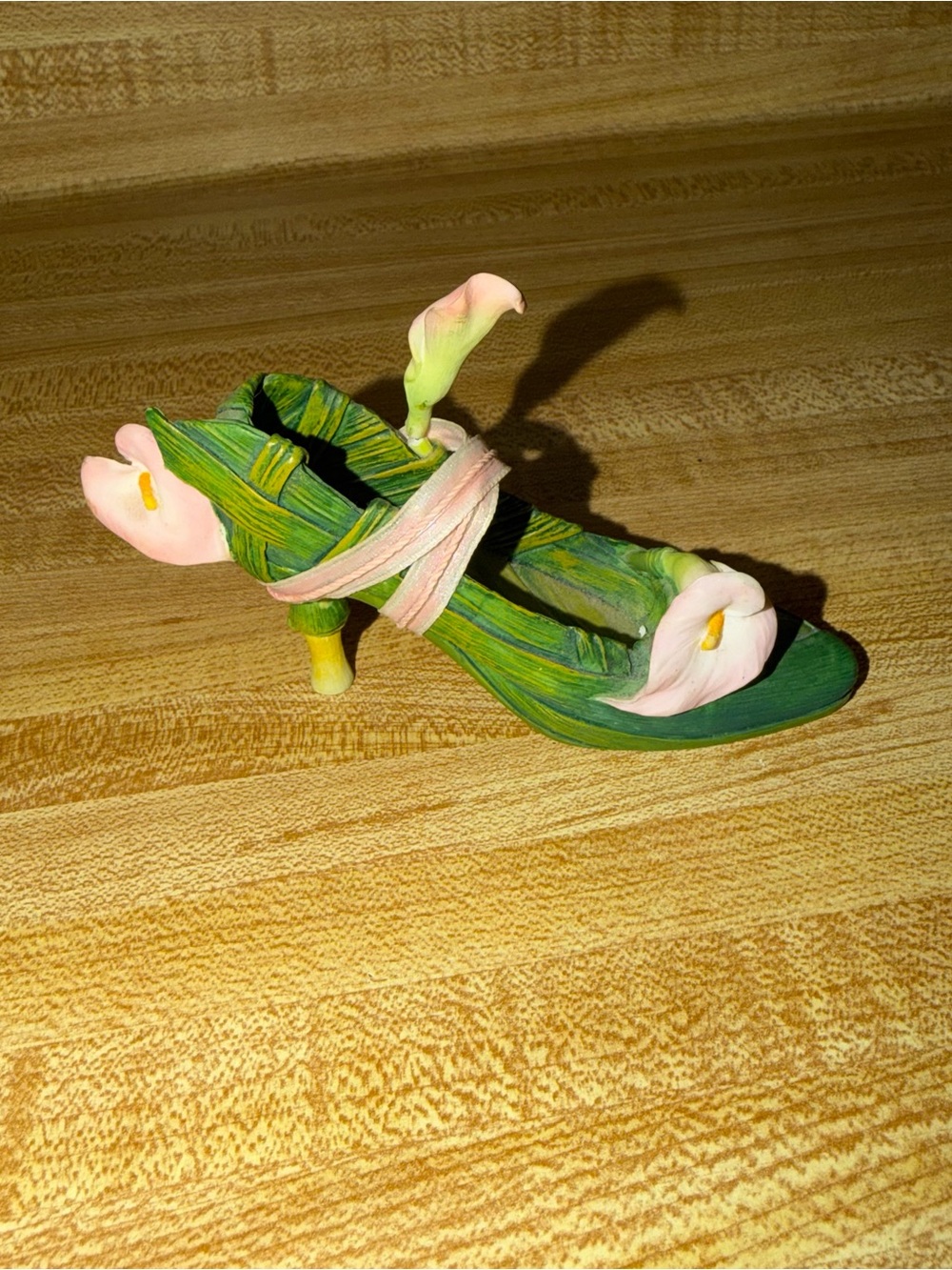 1999 Just The Right Shoe Lime Green Miniature Heel Figurine home decor